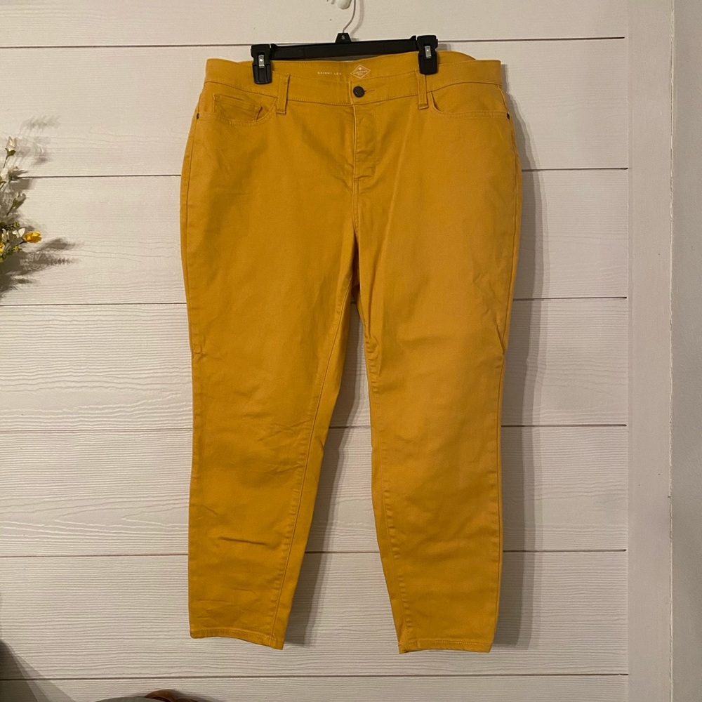 Mustard pants